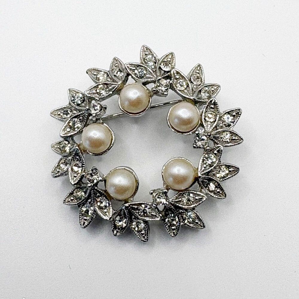 Vintage Wreath Brooch Pin Silver Tone Faux Pearls White Rhinestones